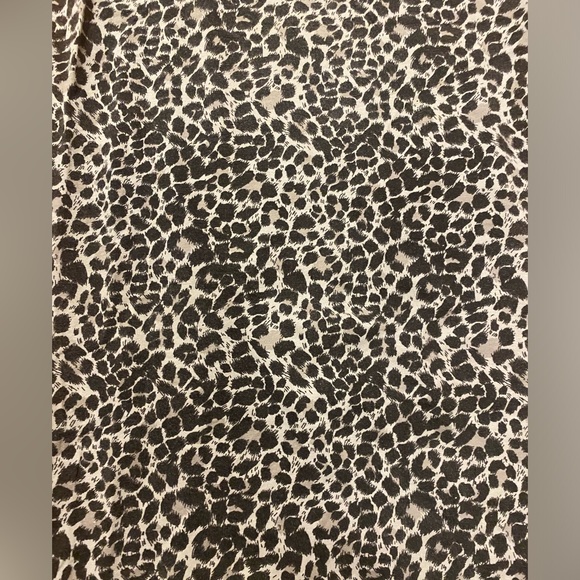 Grey leopard print Bodycon dress - Picture 3 of 7